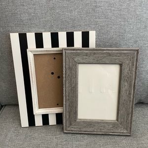 2 picture frames